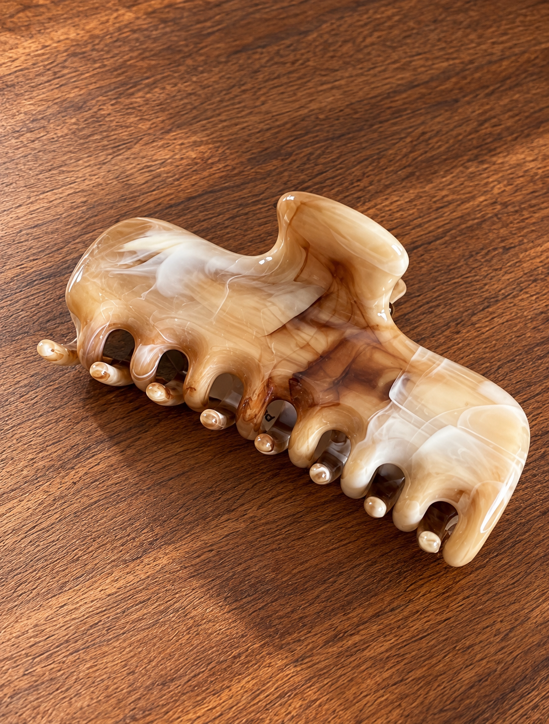 Creamy Marble Claw Clip